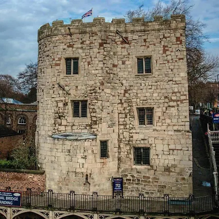 Lendal Tower Vila York Exterior foto